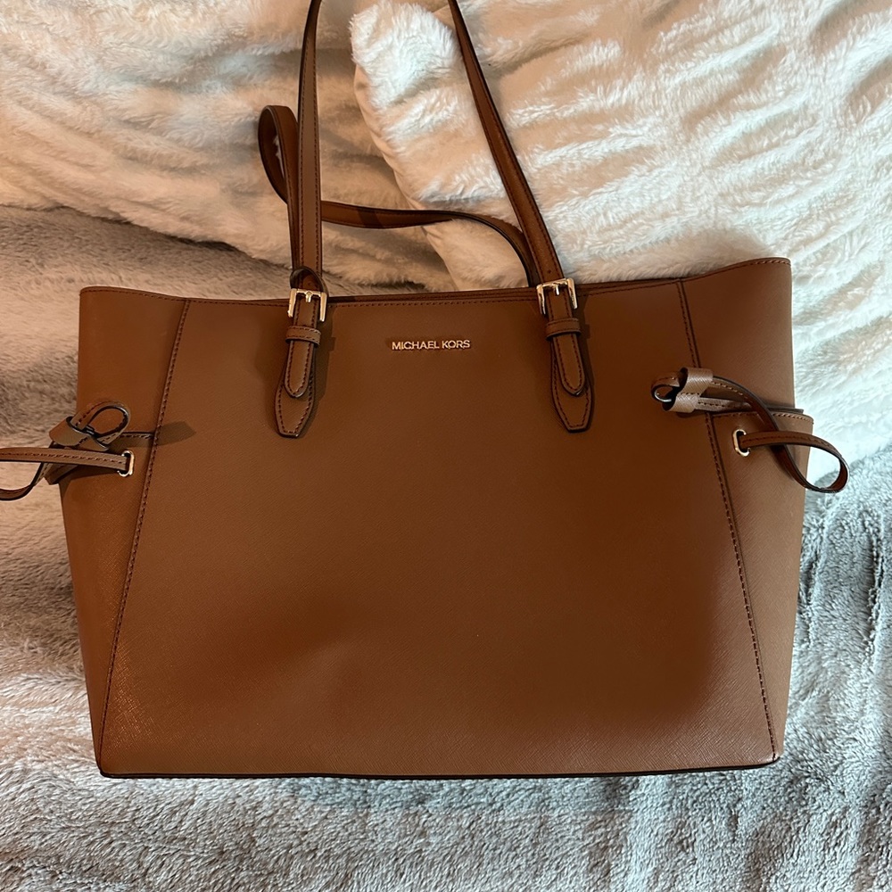 Michael Kors Tote